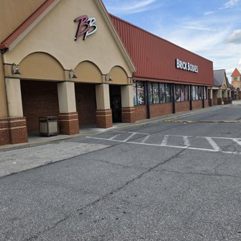 Brick Bodies Fitness Services - Reisterstown - The pep walk view to mental decompress - Gyms Near Me - Reisterstown, Maryland Brick Bodies Fitness Services - Reisterstown - The pep walk view to mental decompress - Gyms Near Me - Reisterstown, Maryland
