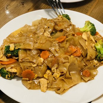 Boise Thai Noodle House - Pad See Ew - Thai Near Me - Boise, Idaho Boise Thai Noodle House - Pad See Ew - Thai Near Me - Boise, Idaho