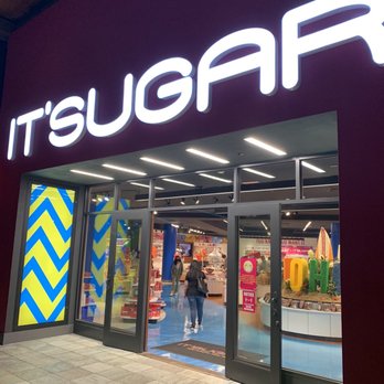 IT'SUGAR - Entrance - Candy Stores Near Me - Honolulu, Hawaii