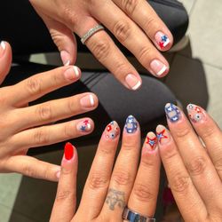 Holly and Hudson Nail Lounge - July 4th nails
