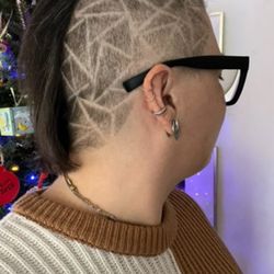 Unclee's Barber Shop