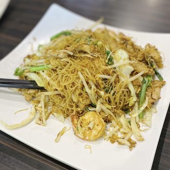 Banana Leaf - a plate of food with chopsticks - Indonesian Near Me - Temple City, California