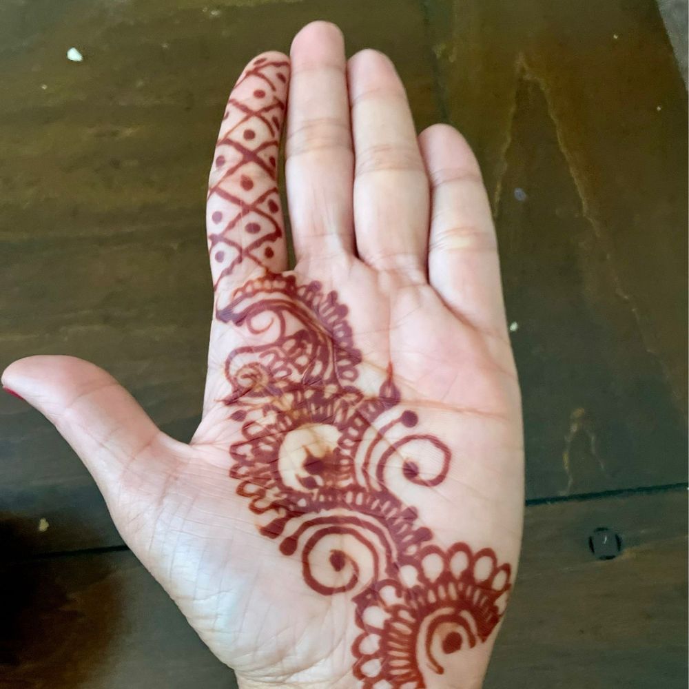 Sowji's Mehandi - Mehandi during party - Henna Artists Near Me Sowji's Mehandi - Mehandi during party - Henna Artists Near Me
