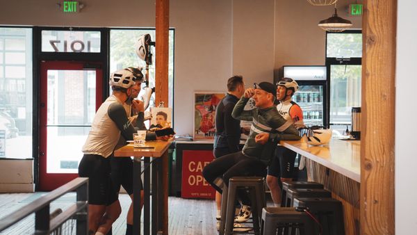 Métier Cycling & Cafe by null