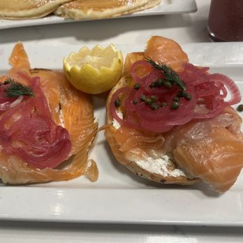 JAM Eateries - Bengal & Lox and Berry Good Smoothie - Breakfast & Brunch Near Me - Ellicott City, Maryland