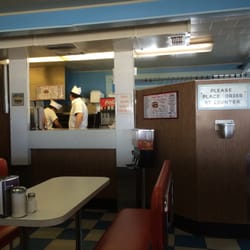 Scott's Drive-In - The real deal!