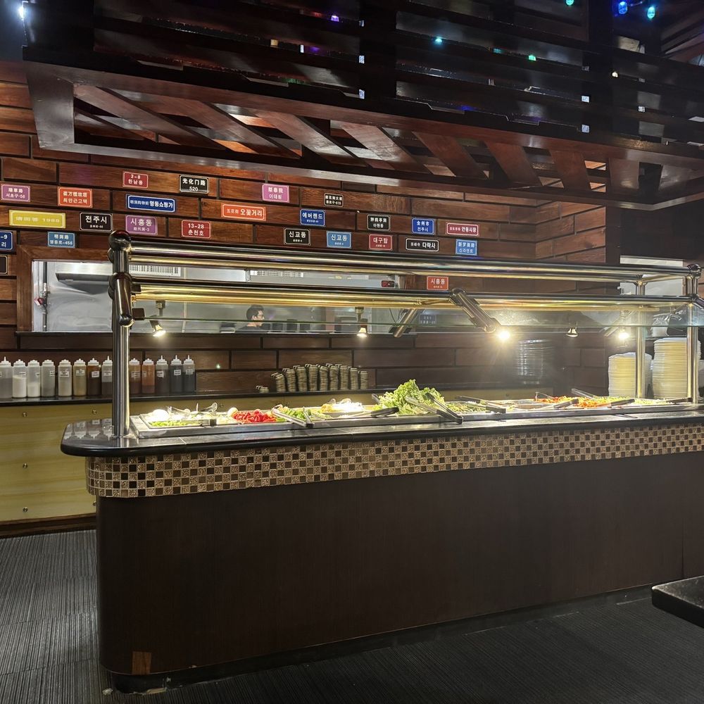 Maple Korean BBQ - Cold bar: Kimchi, Cucumber kimchi, radish kimchi, japchae, vegetables - Barbeque Near Me - Oklahoma City, Oklahoma Maple Korean BBQ - Cold bar: Kimchi, Cucumber kimchi, radish kimchi, japchae, vegetables - Barbeque Near Me - Oklahoma City, Oklahoma