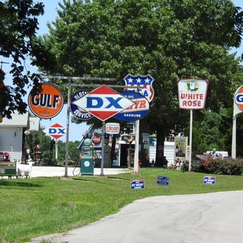 Bob's Gasoline Alley - View From The Road - Local Flavor Near Me - Cuba, Missouri Bob's Gasoline Alley - View From The Road - Local Flavor Near Me - Cuba, Missouri