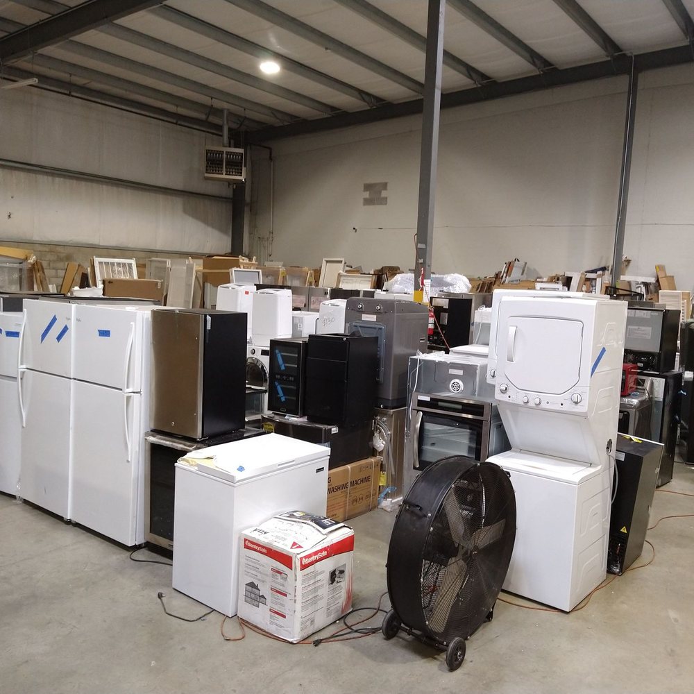 Jimenez Mr Discount Flooring & Tile - The selection of larger appliances toward the back of the store. - Discount Store Near Me - Indianapolis, Indiana Jimenez Mr Discount Flooring & Tile - The selection of larger appliances toward the back of the store. - Discount Store Near Me - Indianapolis, Indiana