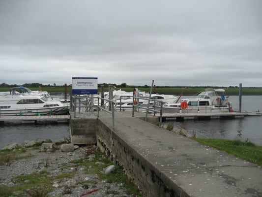Clonmacnoise Monastic Site by null