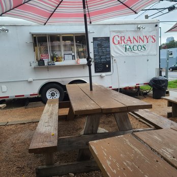 Granny's Tacos - shaded picnic tables - Food Trucks Near Me - Austin, Texas Granny's Tacos - shaded picnic tables - Food Trucks Near Me - Austin, Texas