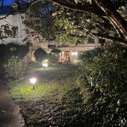 L'Ardoise - The courtyard