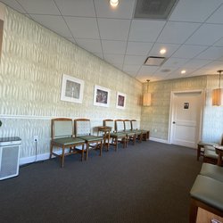 Noxon Orthodontics - Waiting area