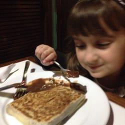 Yonza Crepes