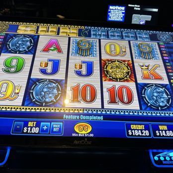 The Martini - Gaming machines on bar - American Near Me - Las Vegas, Nevada