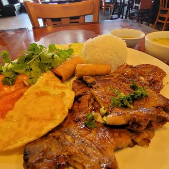 Saigon Bistro - Vietnamese Near Me - Concord, California