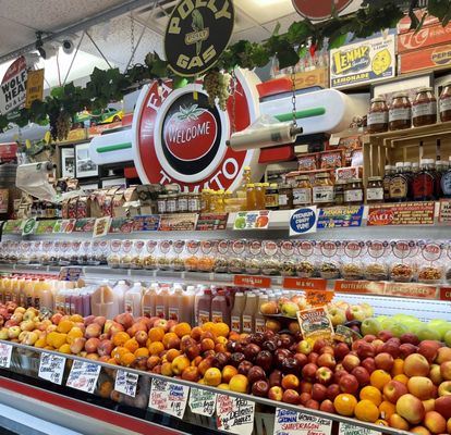 The Famous Tomato by null