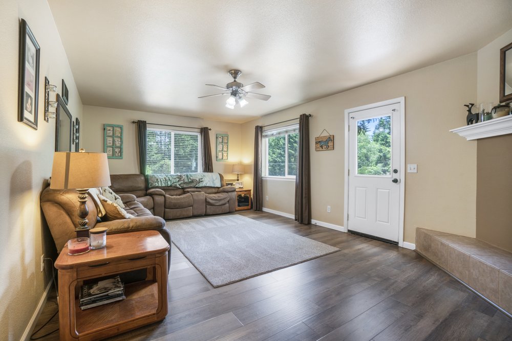 DEFINITE VIDEO PRODUCTIONS 12 Photos Kelseyville, California Real