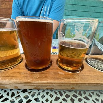 Brewyard Beer Company - Array of tastes. All quite tasty - Brewpubs Near Me - Glendale, California Brewyard Beer Company - Array of tastes. All quite tasty - Brewpubs Near Me - Glendale, California
