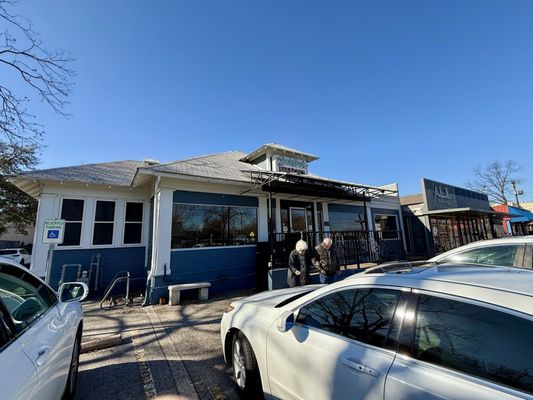 Hyde Park Bar & Grill by null