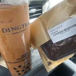 Thai Milk Tea with Boba and Brownie Thai Milk Tea with Boba and Brownie
