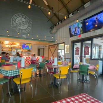 Mia's Table - Super fun family feel - American Near Me - Katy, Texas