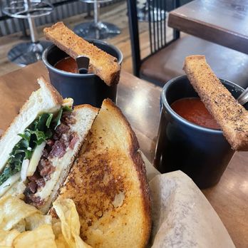 The Cheese Melt - Beale Street Grilled Cheese and Tomato Soup Bowl (12 oz) - Sandwiches Near Me - Wheeling, West Virginia The Cheese Melt - Beale Street Grilled Cheese and Tomato Soup Bowl (12 oz) - Sandwiches Near Me - Wheeling, West Virginia