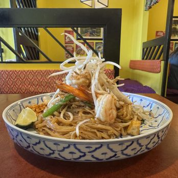 Talay Thai Restaurant - Pad Thai with prawns - Thai Near Me - Vancouver, British Columbia Talay Thai Restaurant - Pad Thai with prawns - Thai Near Me - Vancouver, British Columbia