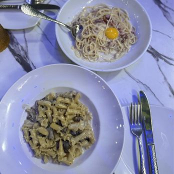 Barbusa - Top: Carbonara Bottom: Funghi E Tartufo - Italian Near Me - San Diego, California