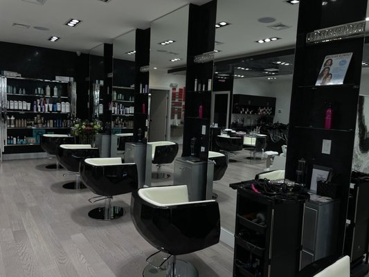Monika Coiffure Spa Studio