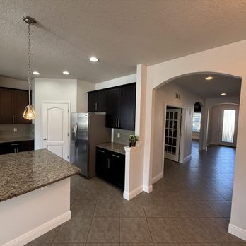 D&E Spectacular Flooring - Flooring Near Me