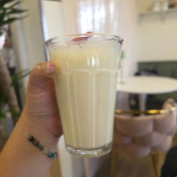 Farmer’s Milk - Cafes Near Me - Schaumburg, Illinois