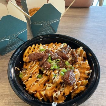 Junenov Tea - Okonomiyaki short rib fries - Bubble Tea Near Me - Pleasant Hill, California