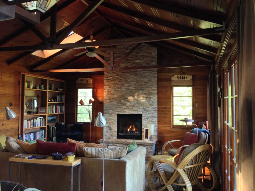 SUMMERLAND CABIN Updated September 2024 9650 River Rd, Forestville