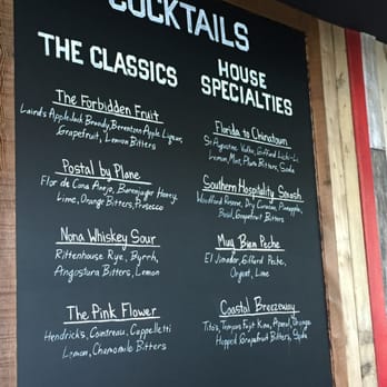 Canvas - Chalkboard Cocktail Menu. Seriously, can we talk about how good this handwriting is? Wow. - New American Near Me - Orlando, Florida Canvas - Chalkboard Cocktail Menu. Seriously, can we talk about how good this handwriting is? Wow. - New American Near Me - Orlando, Florida