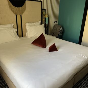 Best Western Premier Hotel Roosevelt - King size bed - Hotels Near Me - Nice, 06