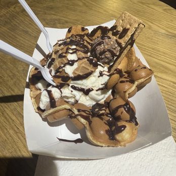 Cool Spot - Sweet Crumble with added Nutella - Ice Cream & Frozen Yogurt Near Me - Boynton Beach, Florida