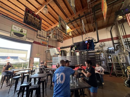 Four Sons Brewing by null