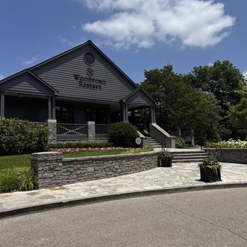 Woodford Reserve Distillery - Gift shop outside - Distilleries Near Me - Versailles, Kentucky Woodford Reserve Distillery - Gift shop outside - Distilleries Near Me - Versailles, Kentucky