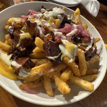 Pour Taproom - Charleston - Loaded Fries - Wine Bars Near Me - Charleston, South Carolina Pour Taproom - Charleston - Loaded Fries - Wine Bars Near Me - Charleston, South Carolina