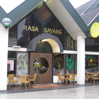 Rasa Sayang - Ingang van Rasa Sayang, op winkelcentrum de Terp. - Restaurants Near Me - Capelle aan den IJssel, ZH Rasa Sayang - Ingang van Rasa Sayang, op winkelcentrum de Terp. - Restaurants Near Me - Capelle aan den IJssel, ZH