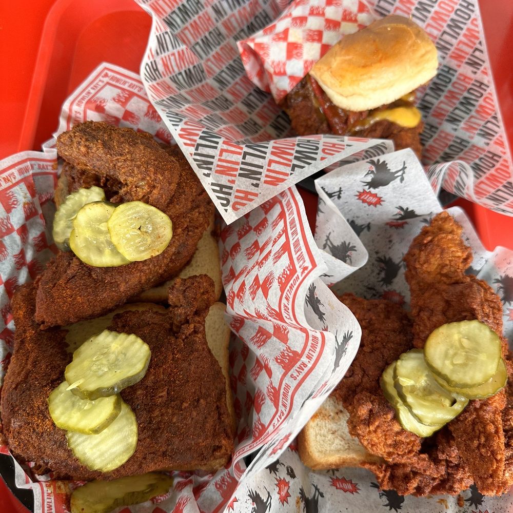 Howlin' Ray's - Chicken tenders medium spicy - Southern Near Me - Pasadena, California Howlin' Ray's - Chicken tenders medium spicy - Southern Near Me - Pasadena, California