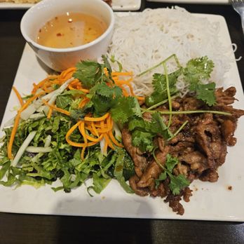 Pho District 1 - B2   Vermicelli with Grilled Pork. - Bubble Tea Near Me - Lubbock, Texas
