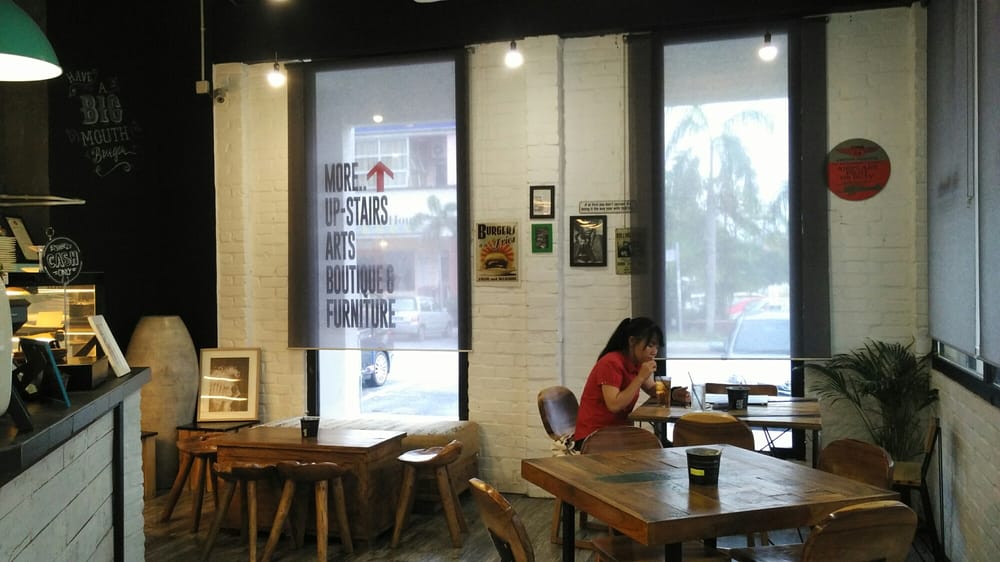 THE BIG MOUTH CAFE Updated September 2024 269 Jalan S2 B12