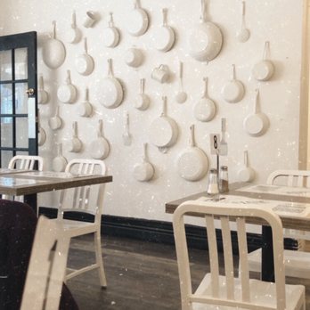 Eggstatic - Clean Interior - Breakfast & Brunch Near Me - Toronto, Ontario