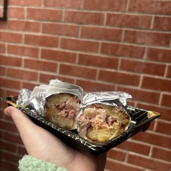 North End Fish Market - Lobster Roll - Sushi Bars Near Me - Boston, Massachusetts North End Fish Market - Lobster Roll - Sushi Bars Near Me - Boston, Massachusetts