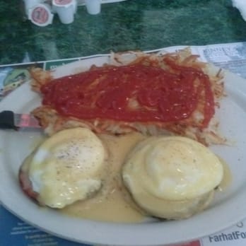 Metro Diner - Eggs Benedict and hash browns - Breakfast & Brunch Near Me - Jacksonville, Florida Metro Diner - Eggs Benedict and hash browns - Breakfast & Brunch Near Me - Jacksonville, Florida