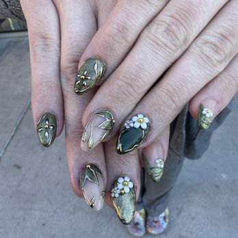 Azona Nails Spa - Nail Salons Near Me - Surprise, Arizona