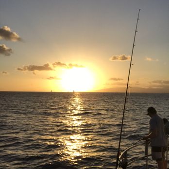 Sashimi Fun Fishing - Watching the sunset. Beautiful! - Fishing Near Me - Honolulu, Hawaii