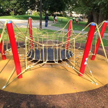 Oriole Park / Neshama Playground - Spider Web - Tennis Near Me - Toronto, Ontario